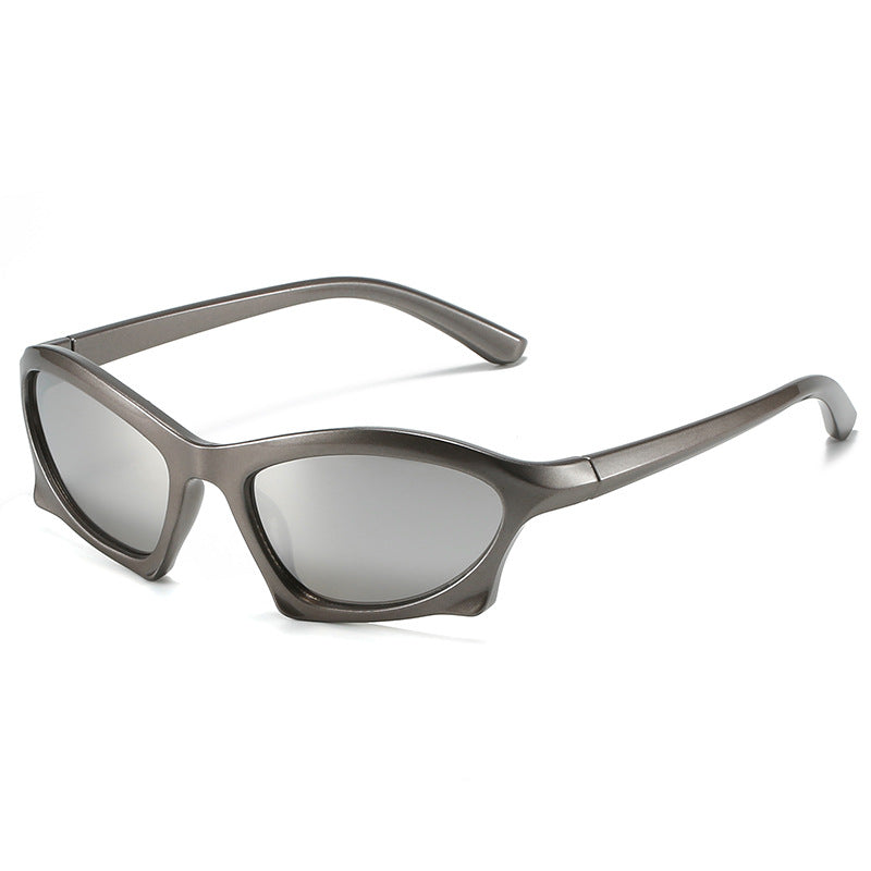 Trendy Street Shot Insta Style Poster Style Sunglasses
