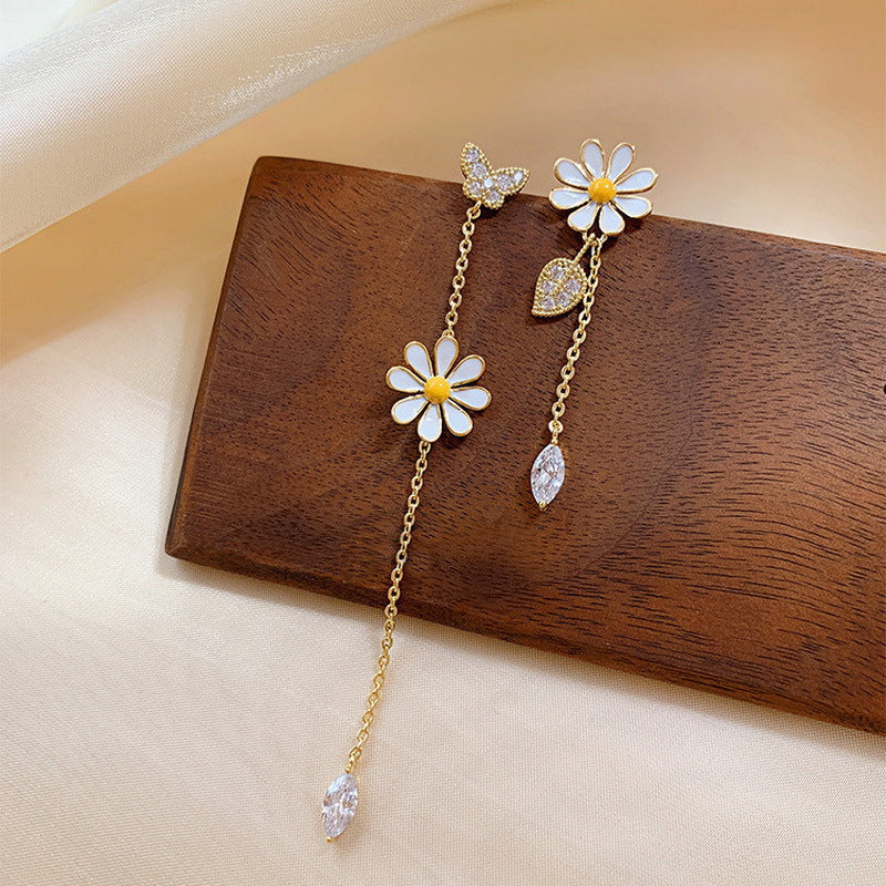 Japanese And Korean All-match Asymmetric Daisy Flower Butterfly Earrings